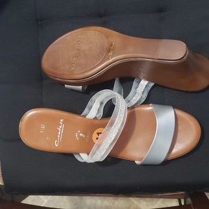 Comtesa Italian Shoemakers Silver Open Toe Sandals Size 11M